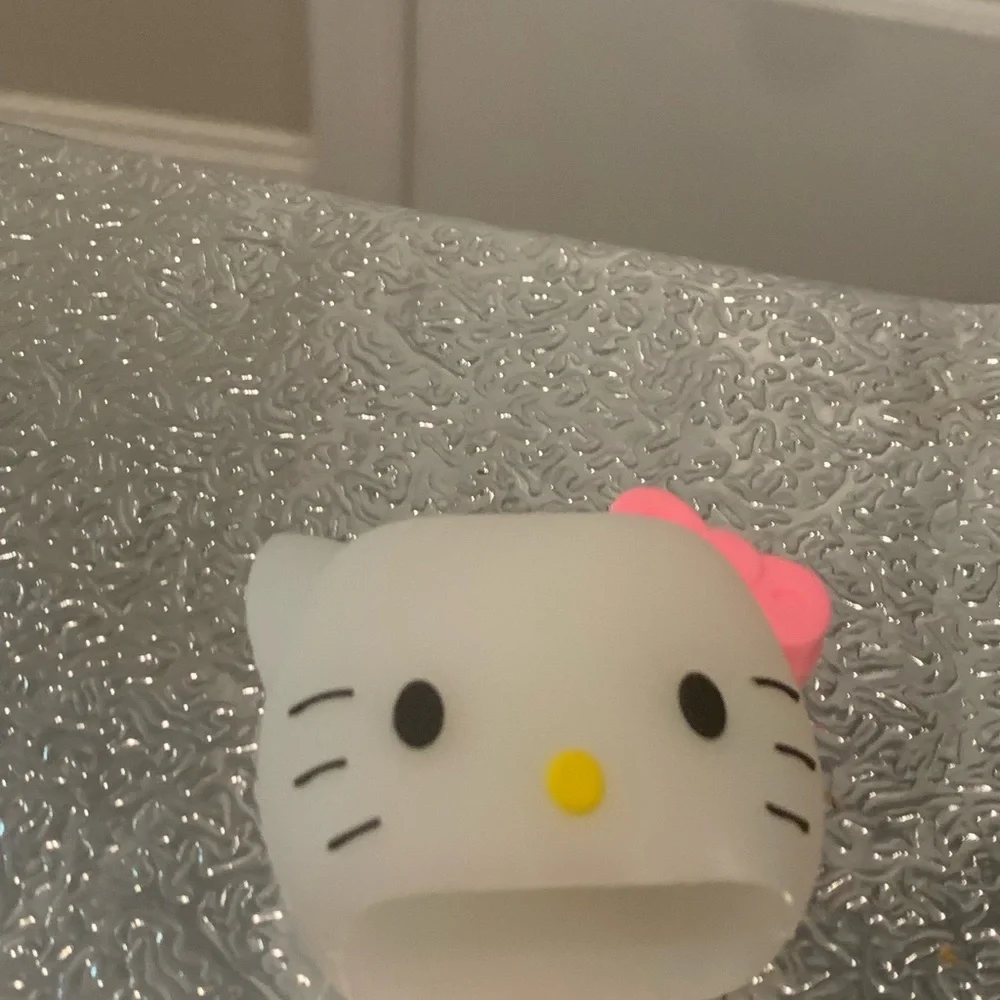 Sanrio Hello Kitty White and Pink Phone Holder